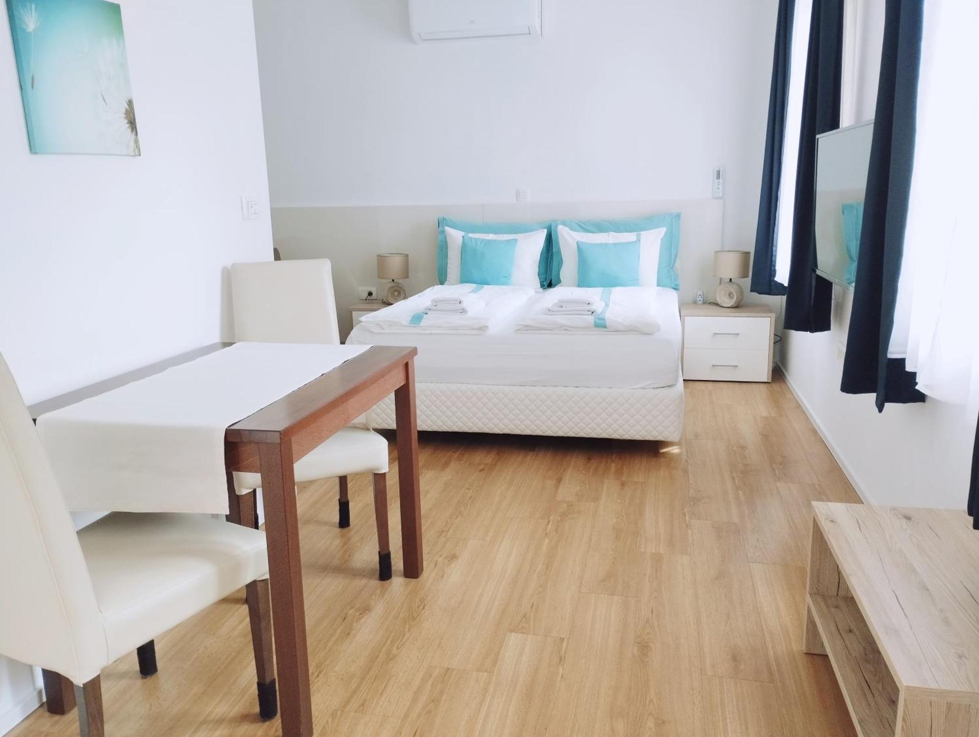 Apartments Wallas โบเว็ก ภายนอก รูปภาพ