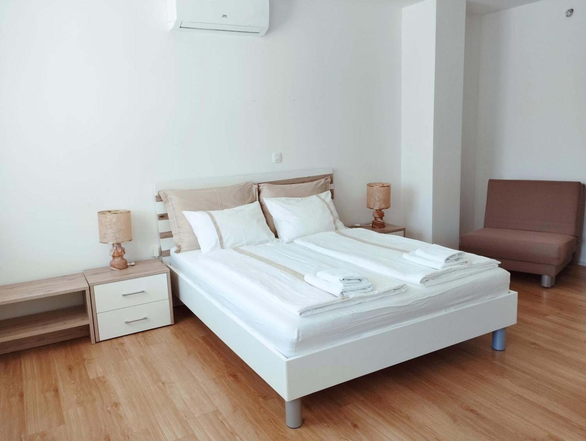 Apartments Wallas โบเว็ก ภายนอก รูปภาพ